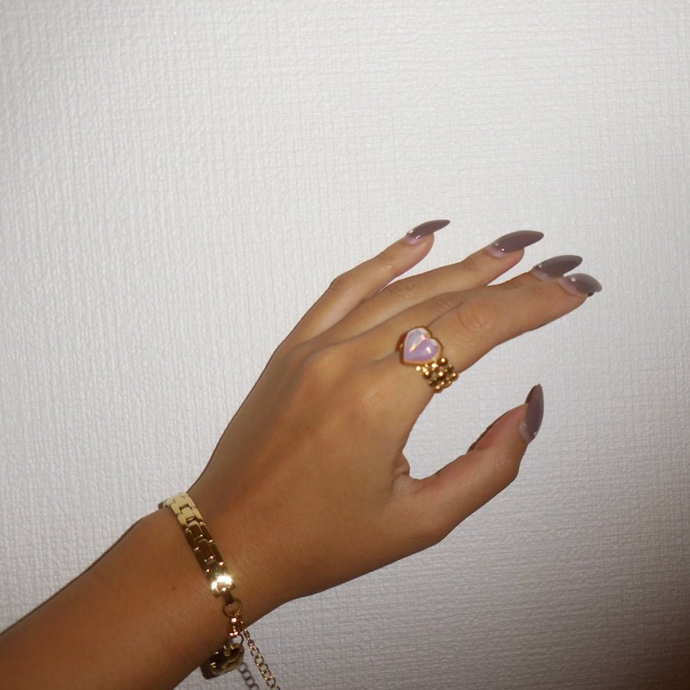 Princess heart ring - 𝐇𝐨𝐧𝐞𝐲 𝐁𝐮𝐭𝐭𝐞𝐫 𝐍𝐢𝐧𝐞