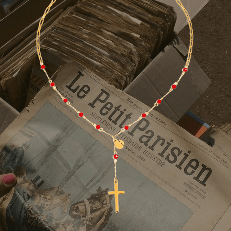 Red Y necklace - 𝐇𝐨𝐧𝐞𝐲 𝐁𝐮𝐭𝐭𝐞𝐫 𝐍𝐢𝐧𝐞