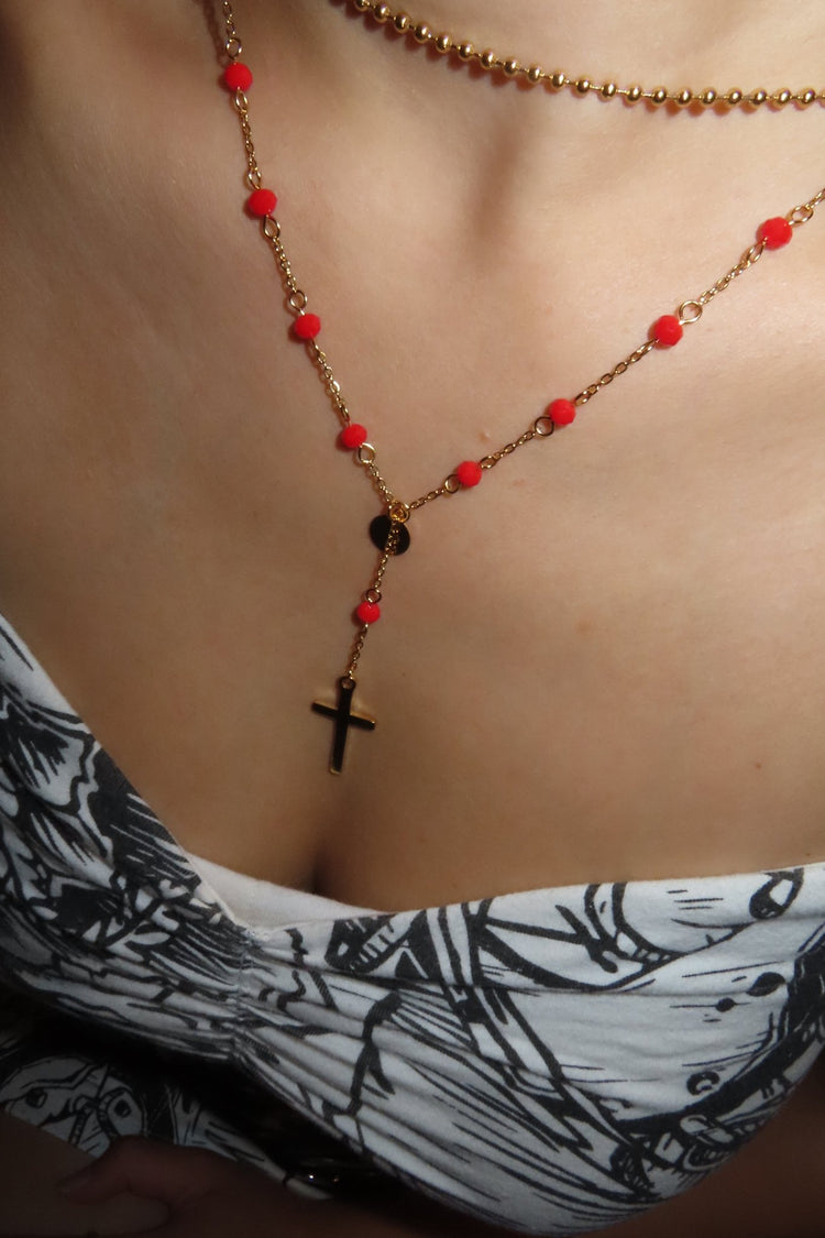 Red Y necklace - 𝐇𝐨𝐧𝐞𝐲 𝐁𝐮𝐭𝐭𝐞𝐫 𝐍𝐢𝐧𝐞