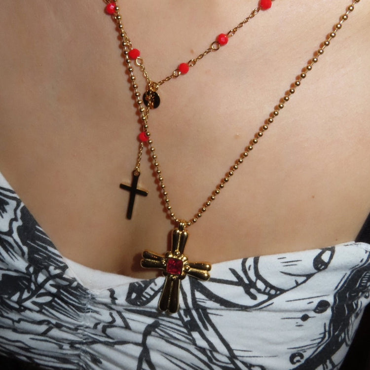 Red Y necklace - 𝐇𝐨𝐧𝐞𝐲 𝐁𝐮𝐭𝐭𝐞𝐫 𝐍𝐢𝐧𝐞