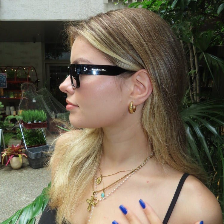 Retro square sunglasses - 𝐇𝐨𝐧𝐞𝐲 𝐁𝐮𝐭𝐭𝐞𝐫 𝐍𝐢𝐧𝐞