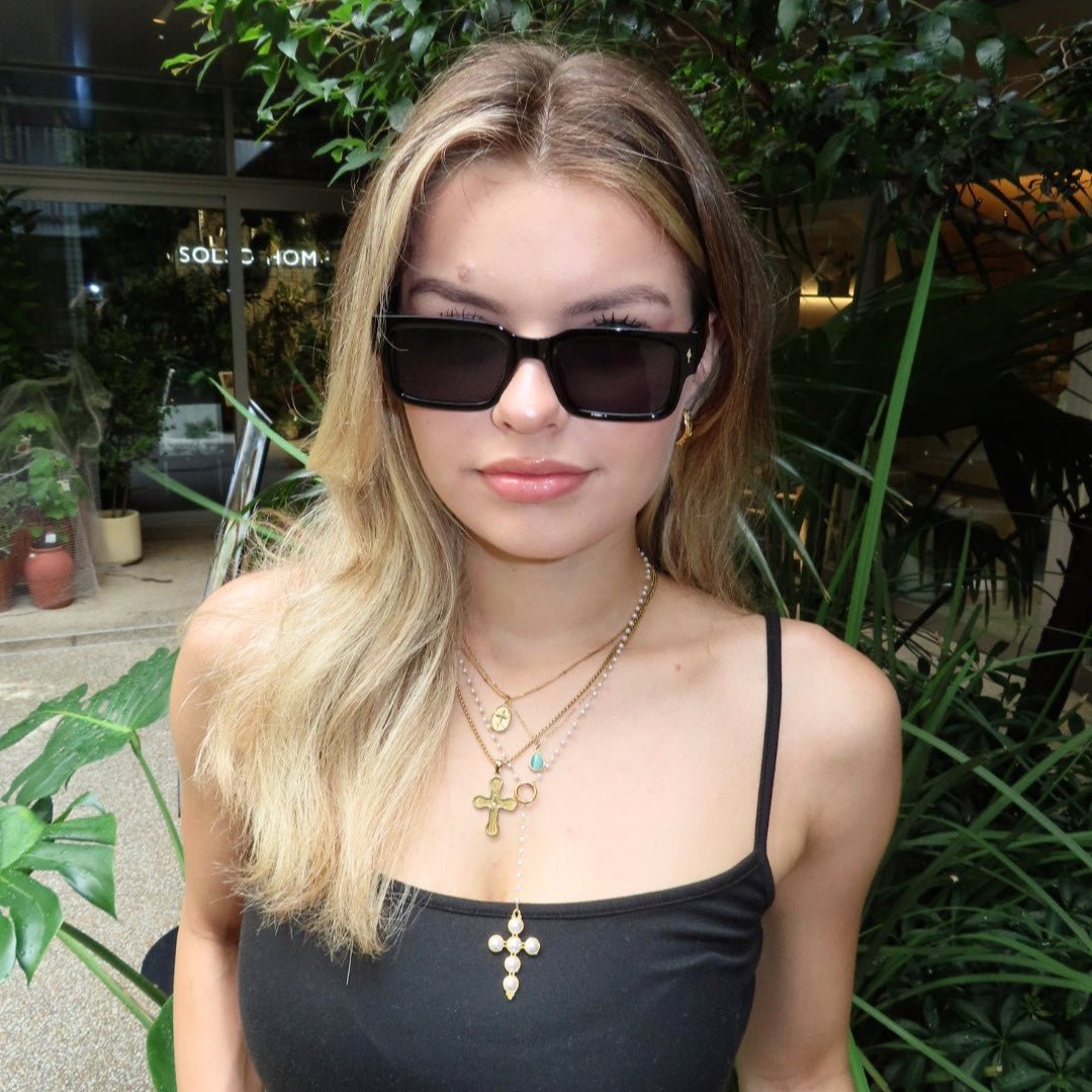 Retro square sunglasses - 𝐇𝐨𝐧𝐞𝐲 𝐁𝐮𝐭𝐭𝐞𝐫 𝐍𝐢𝐧𝐞