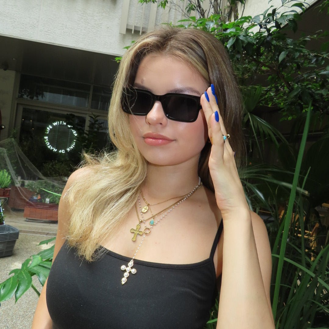 Retro square sunglasses - 𝐇𝐨𝐧𝐞𝐲 𝐁𝐮𝐭𝐭𝐞𝐫 𝐍𝐢𝐧𝐞