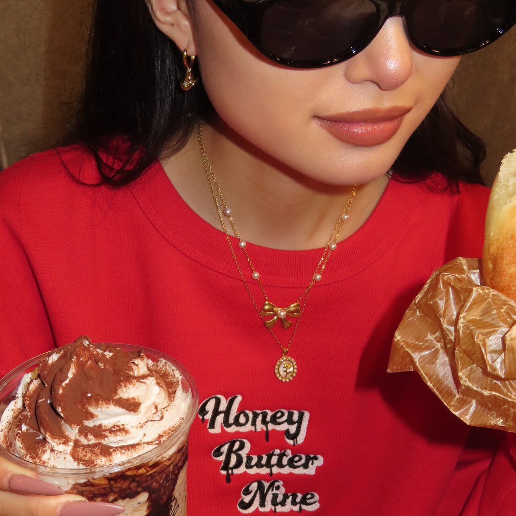 Ribbon pearl necklace - 𝐇𝐨𝐧𝐞𝐲 𝐁𝐮𝐭𝐭𝐞𝐫 𝐍𝐢𝐧𝐞