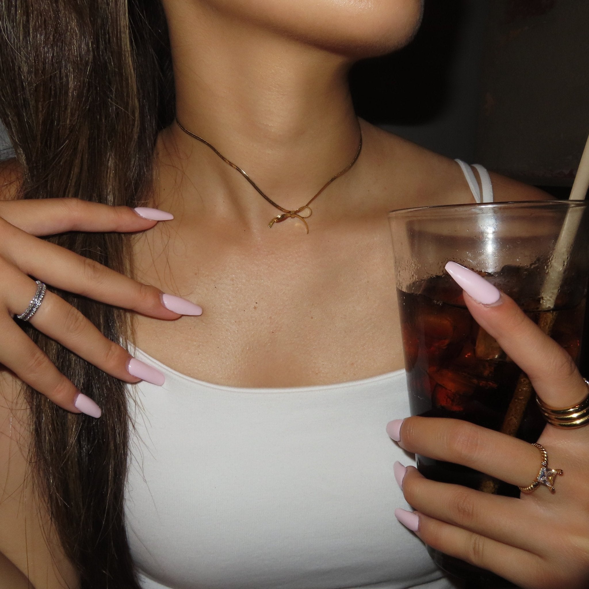 Ribbon simple necklace - 𝐇𝐨𝐧𝐞𝐲 𝐁𝐮𝐭𝐭𝐞𝐫 𝐍𝐢𝐧𝐞