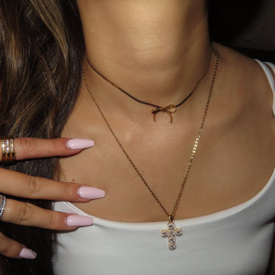 Ribbon simple necklace - 𝐇𝐨𝐧𝐞𝐲 𝐁𝐮𝐭𝐭𝐞𝐫 𝐍𝐢𝐧𝐞