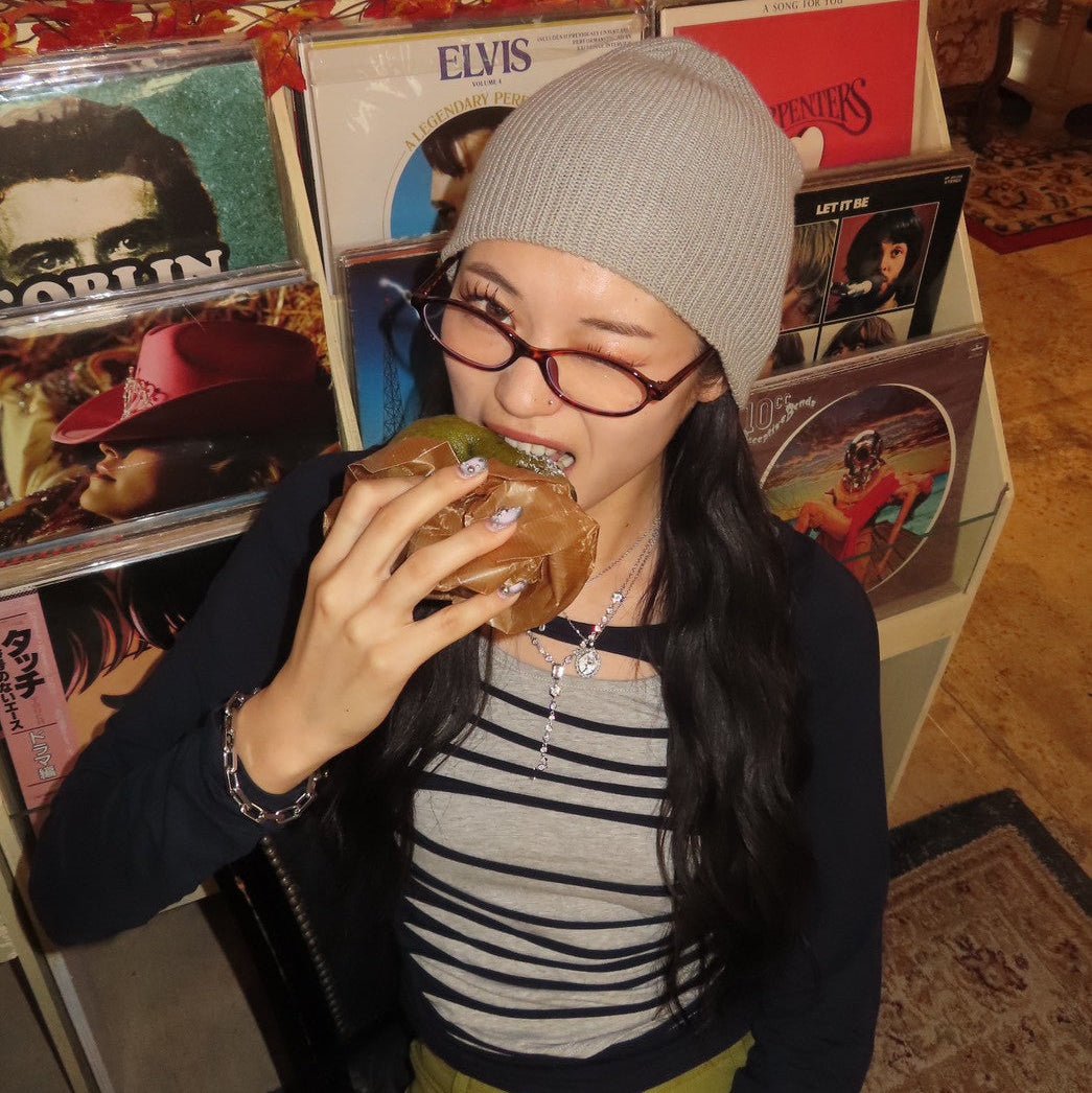 Rose coin necklace - 𝐇𝐨𝐧𝐞𝐲 𝐁𝐮𝐭𝐭𝐞𝐫 𝐍𝐢𝐧𝐞