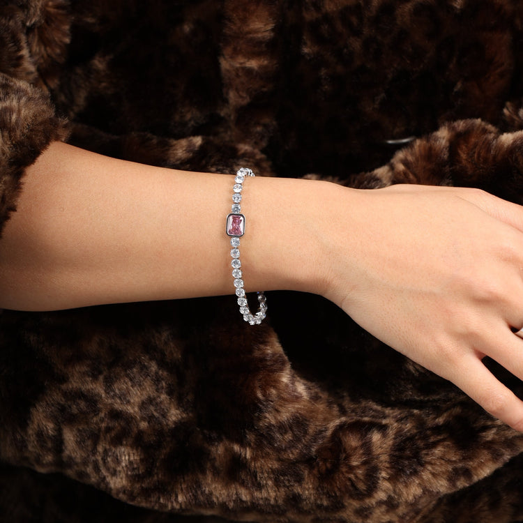 【ブレスレット】Rosy Square bracelet - 𝐇𝐨𝐧𝐞𝐲 𝐁𝐮𝐭𝐭𝐞𝐫 𝐍𝐢𝐧𝐞