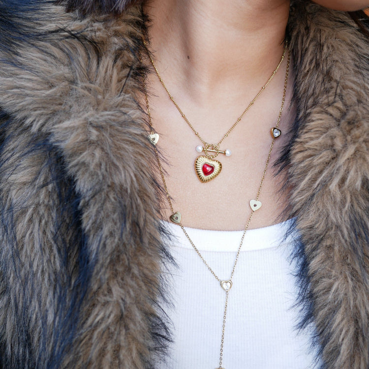 Rouge heart necklace - 𝐇𝐨𝐧𝐞𝐲 𝐁𝐮𝐭𝐭𝐞𝐫 𝐍𝐢𝐧𝐞