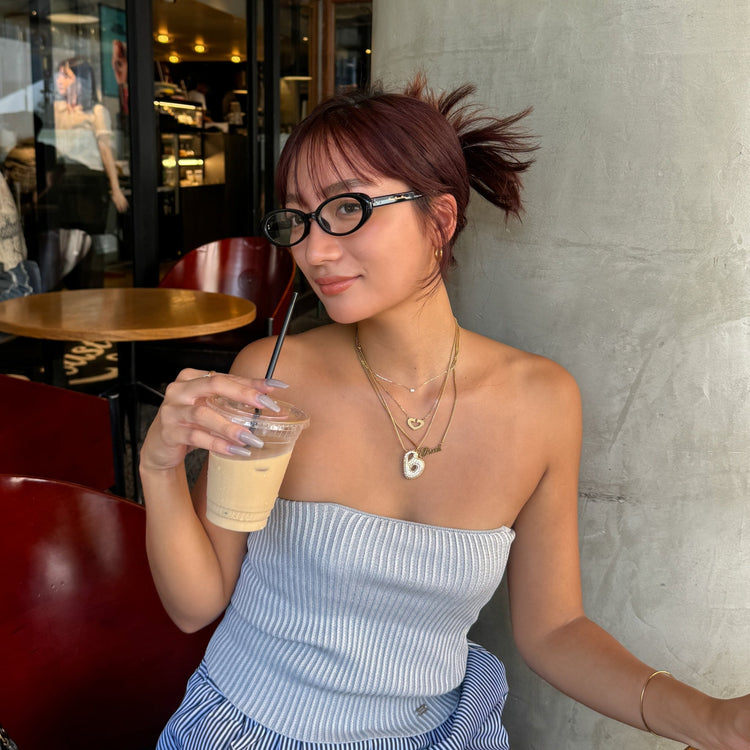 Round black glasses - 𝐇𝐨𝐧𝐞𝐲 𝐁𝐮𝐭𝐭𝐞𝐫 𝐍𝐢𝐧𝐞