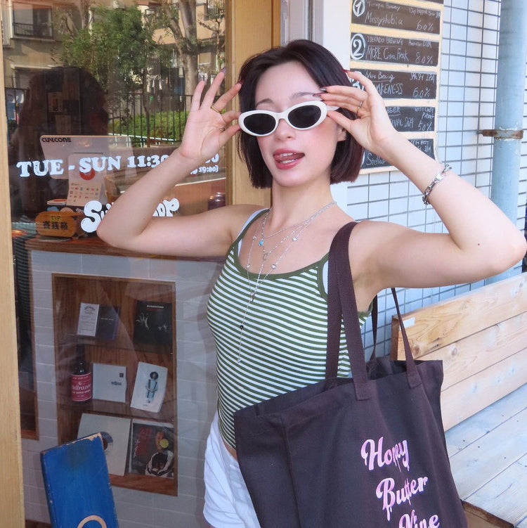 Round lit sunglasses - 𝐇𝐨𝐧𝐞𝐲 𝐁𝐮𝐭𝐭𝐞𝐫 𝐍𝐢𝐧𝐞