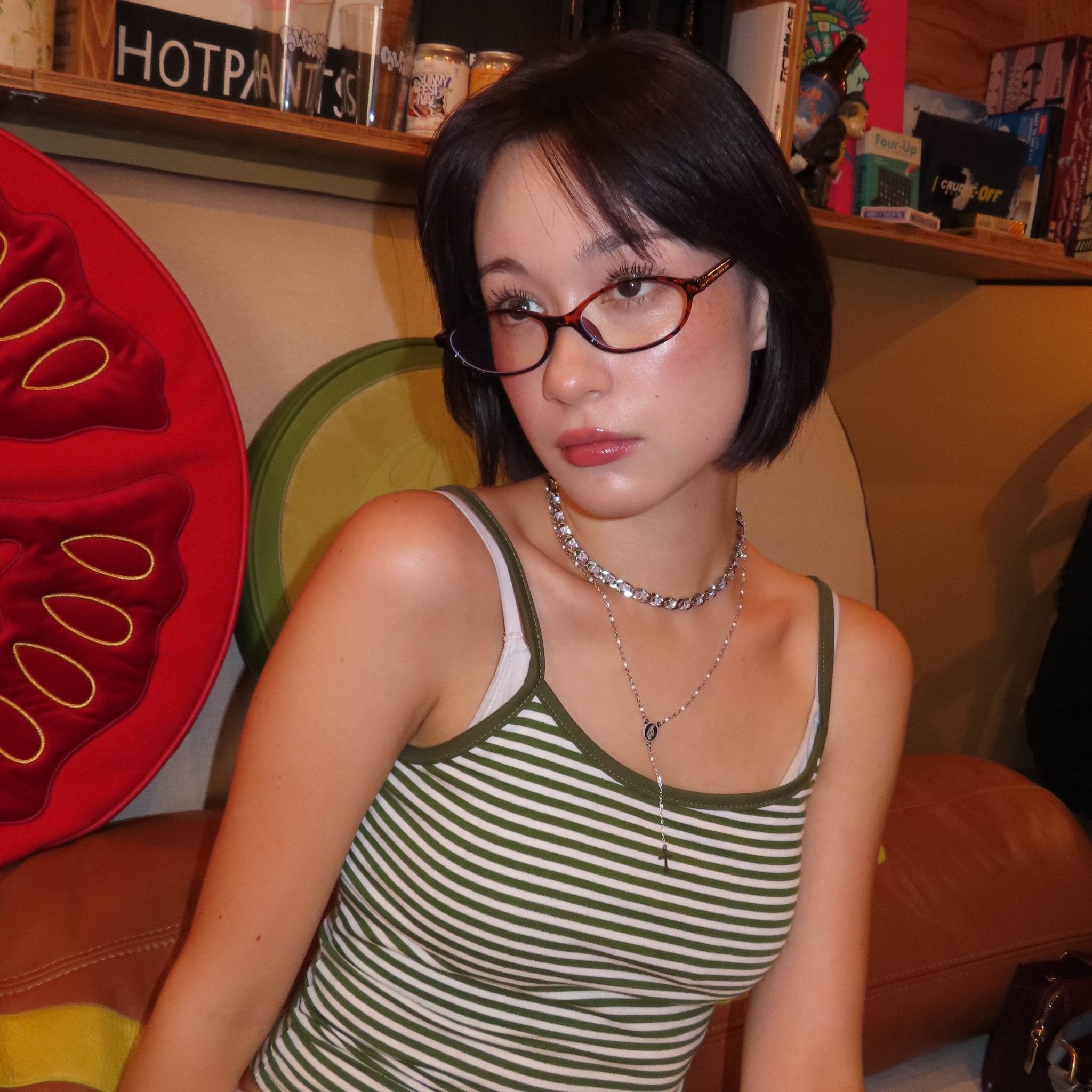 Round thin glasses - 𝐇𝐨𝐧𝐞𝐲 𝐁𝐮𝐭𝐭𝐞𝐫 𝐍𝐢𝐧𝐞