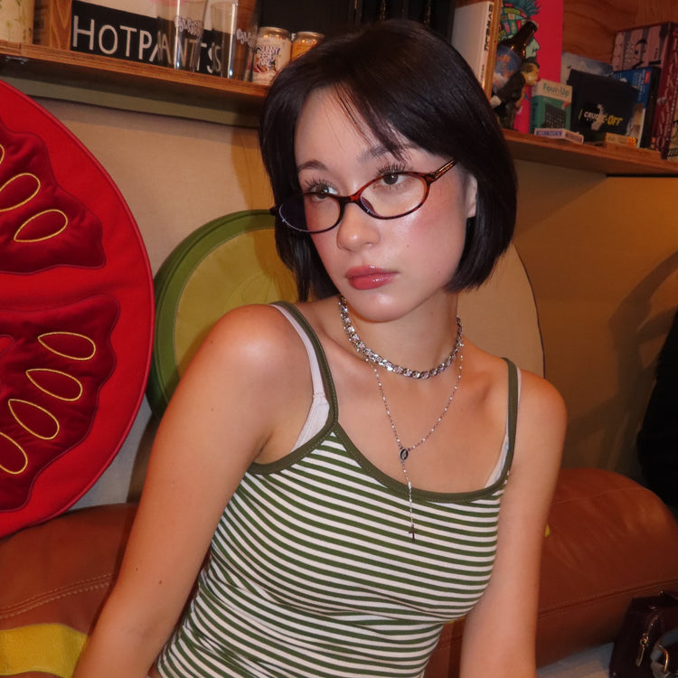 Round thin glasses - 𝐇𝐨𝐧𝐞𝐲 𝐁𝐮𝐭𝐭𝐞𝐫 𝐍𝐢𝐧𝐞