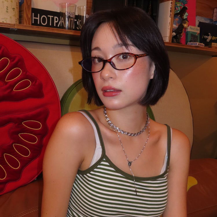 Round thin glasses - 𝐇𝐨𝐧𝐞𝐲 𝐁𝐮𝐭𝐭𝐞𝐫 𝐍𝐢𝐧𝐞