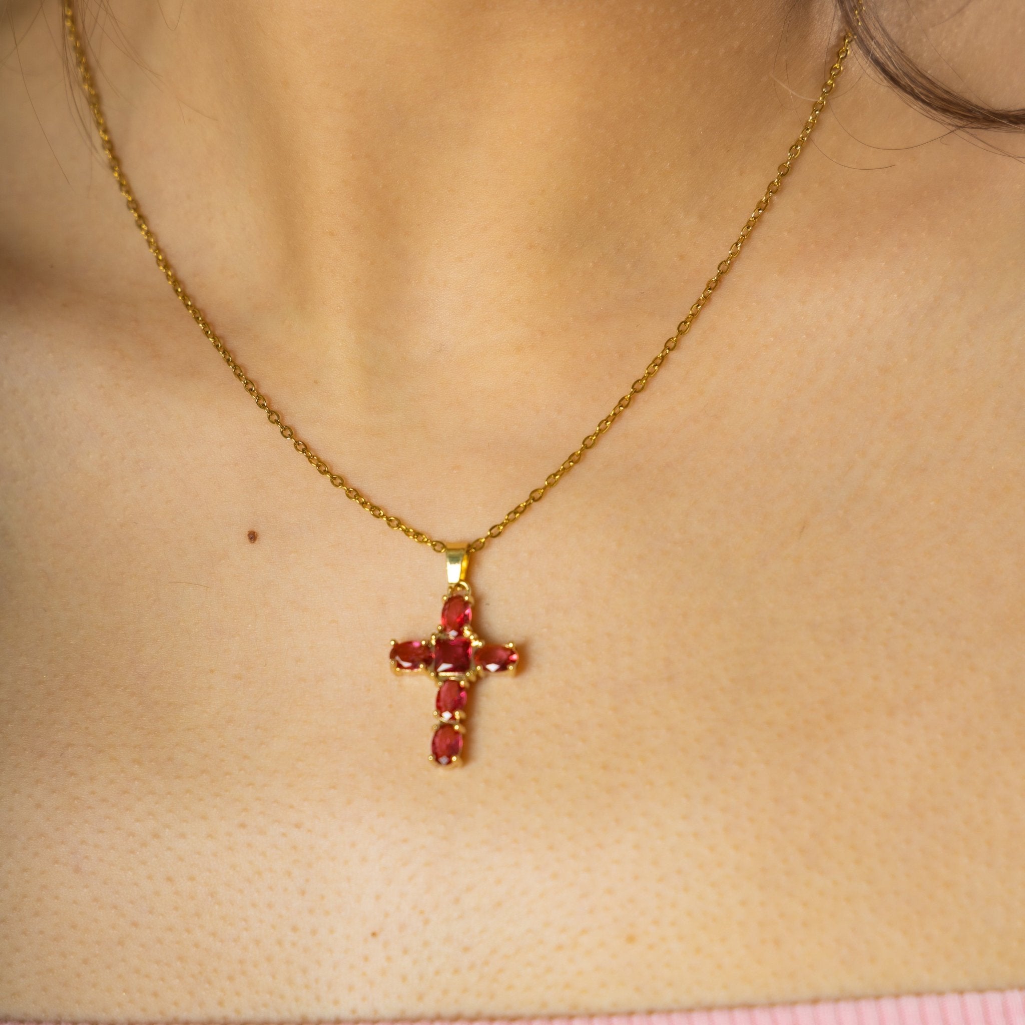 Ruby cross necklace - 𝐇𝐨𝐧𝐞𝐲 𝐁𝐮𝐭𝐭𝐞𝐫 𝐍𝐢𝐧𝐞