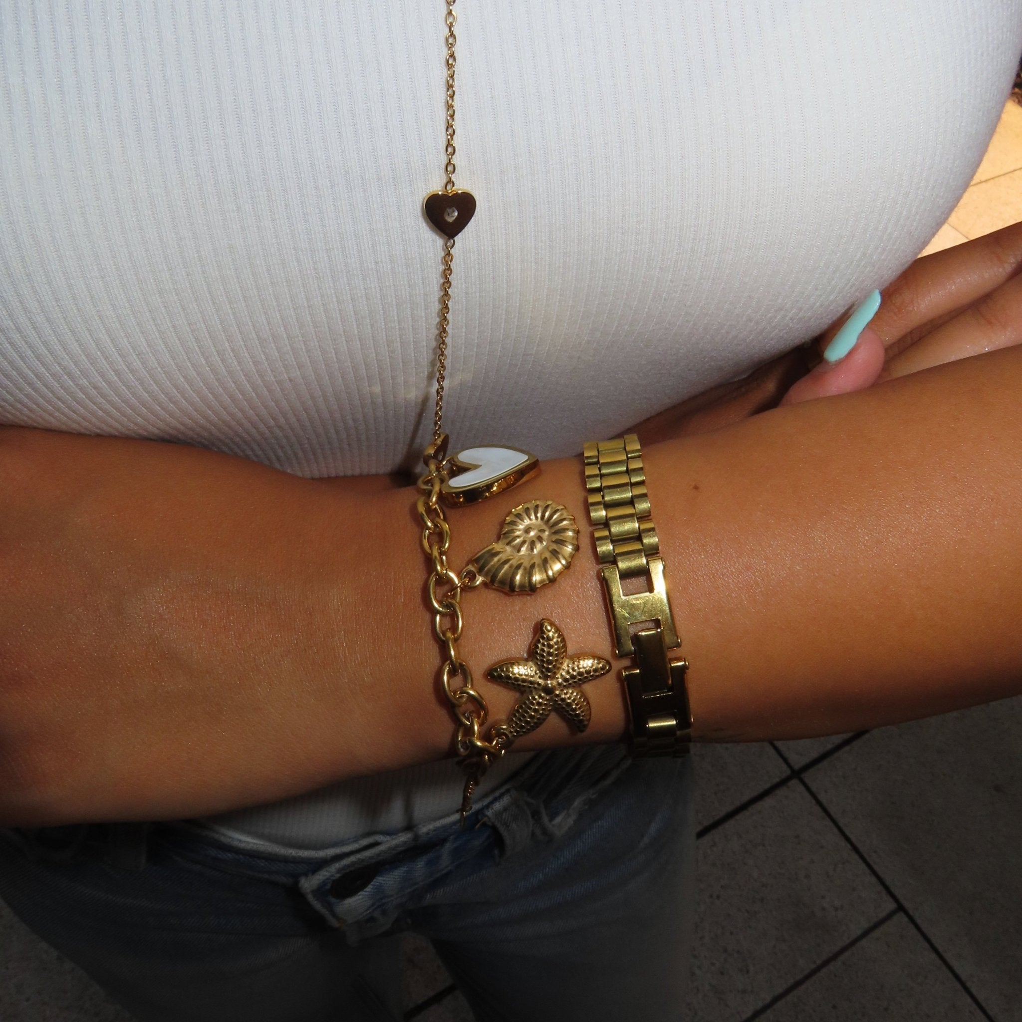 【ブレスレット】Sea bracelet - 𝐇𝐨𝐧𝐞𝐲 𝐁𝐮𝐭𝐭𝐞𝐫 𝐍𝐢𝐧𝐞