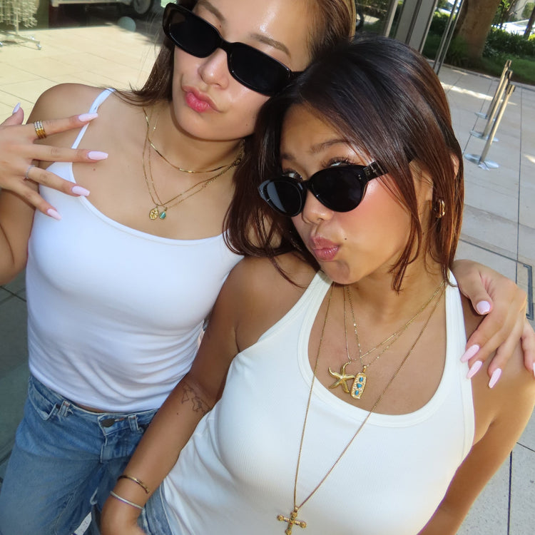 Shell necklace - 𝐇𝐨𝐧𝐞𝐲 𝐁𝐮𝐭𝐭𝐞𝐫 𝐍𝐢𝐧𝐞