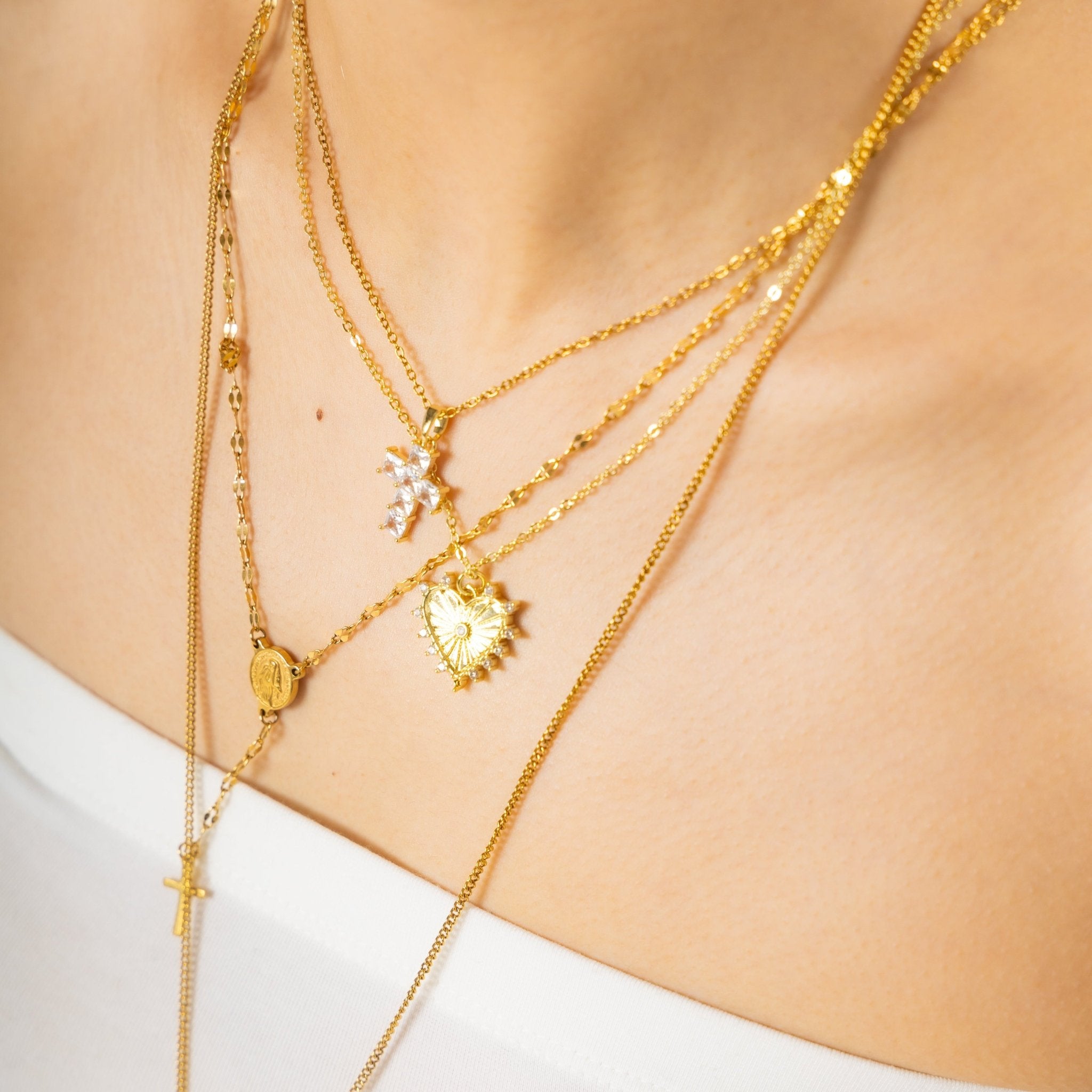 Shine heart charm necklace - 𝐇𝐨𝐧𝐞𝐲 𝐁𝐮𝐭𝐭𝐞𝐫 𝐍𝐢𝐧𝐞