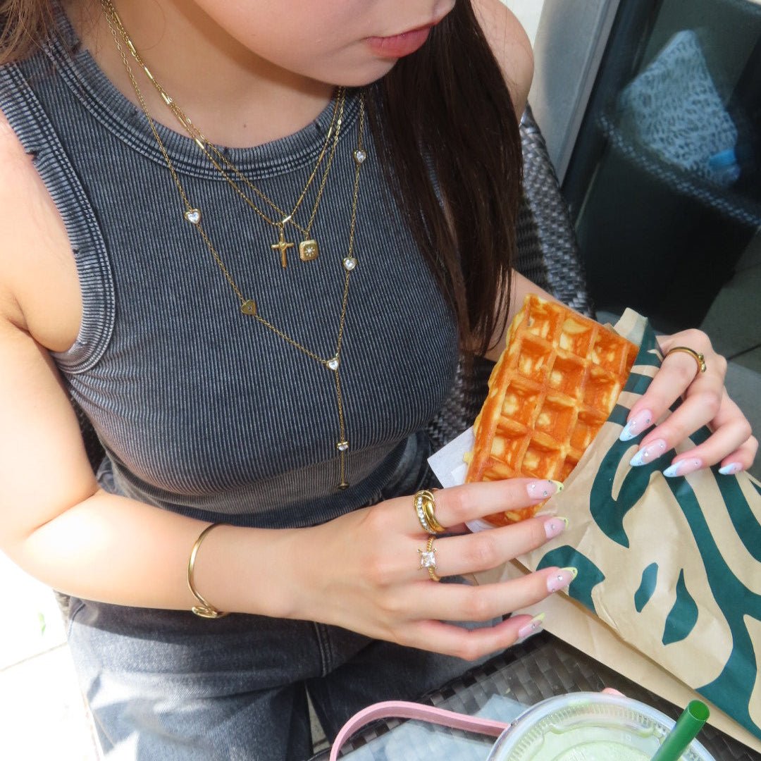 Shine love necklace (2セット) - 𝐇𝐨𝐧𝐞𝐲 𝐁𝐮𝐭𝐭𝐞𝐫 𝐍𝐢𝐧𝐞