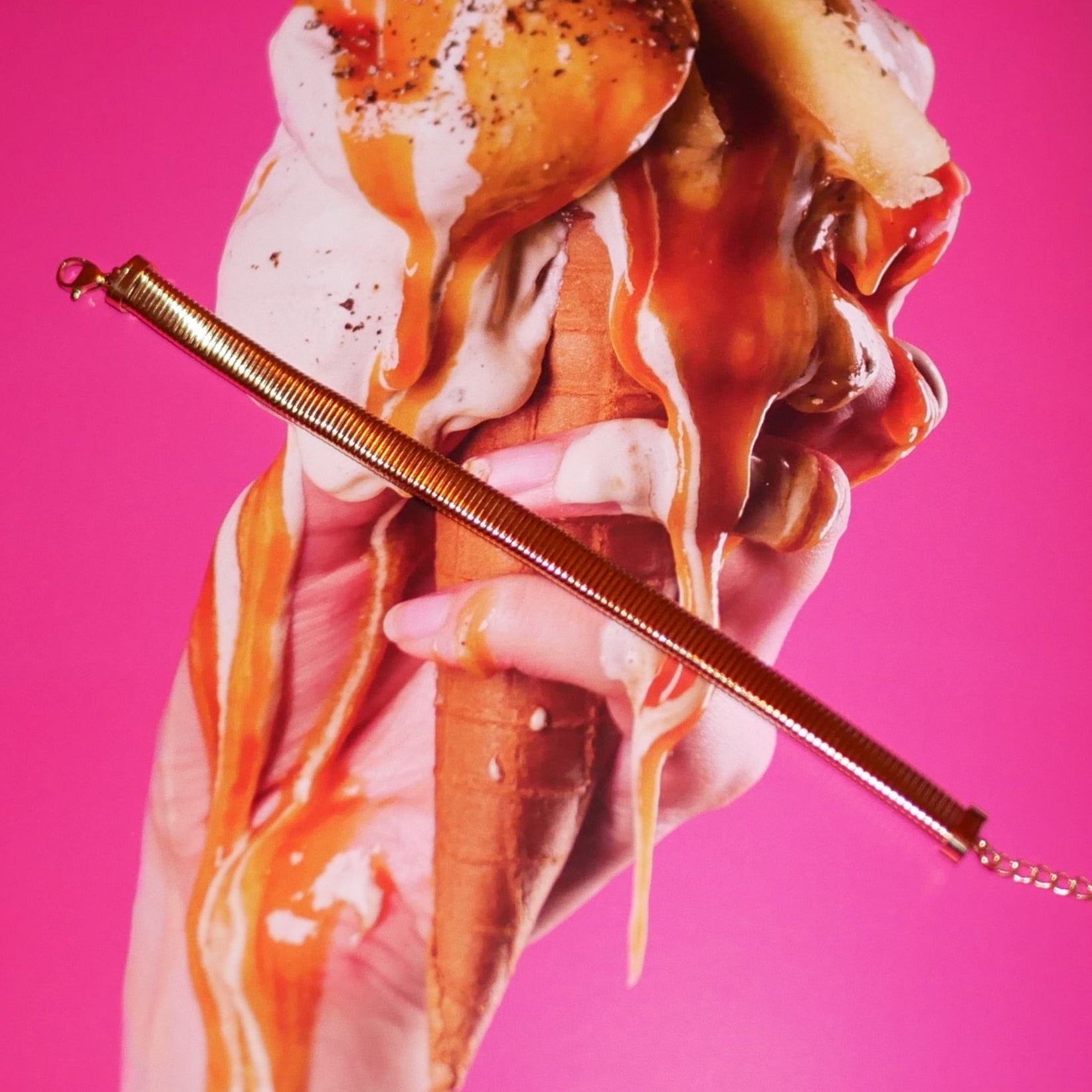 【ブレスレット】Simple snake bracelet - 𝐇𝐨𝐧𝐞𝐲 𝐁𝐮𝐭𝐭𝐞𝐫 𝐍𝐢𝐧𝐞