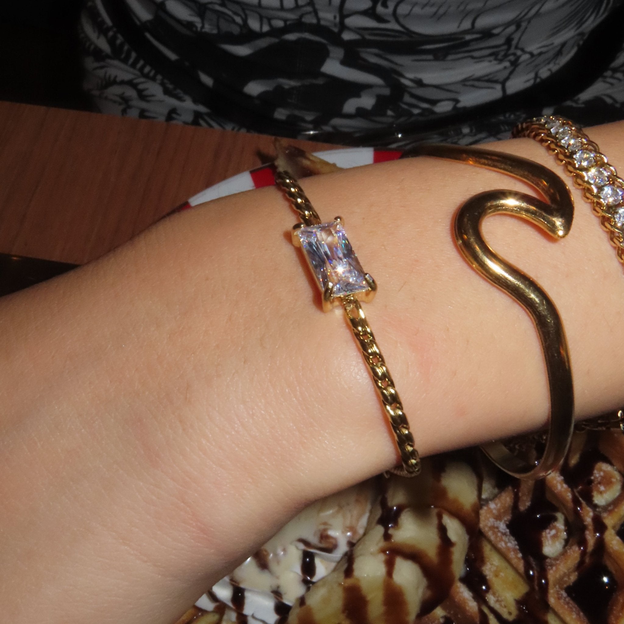 【ブレスレット】Square zir bracelet - 𝐇𝐨𝐧𝐞𝐲 𝐁𝐮𝐭𝐭𝐞𝐫 𝐍𝐢𝐧𝐞