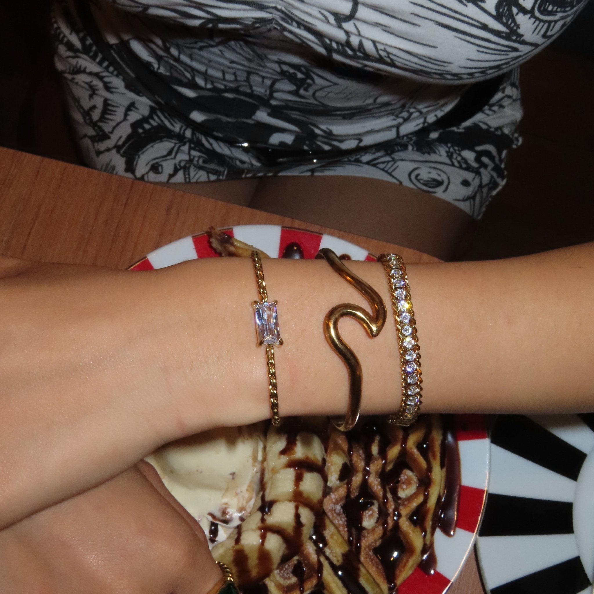 【ブレスレット】Square zir bracelet - 𝐇𝐨𝐧𝐞𝐲 𝐁𝐮𝐭𝐭𝐞𝐫 𝐍𝐢𝐧𝐞