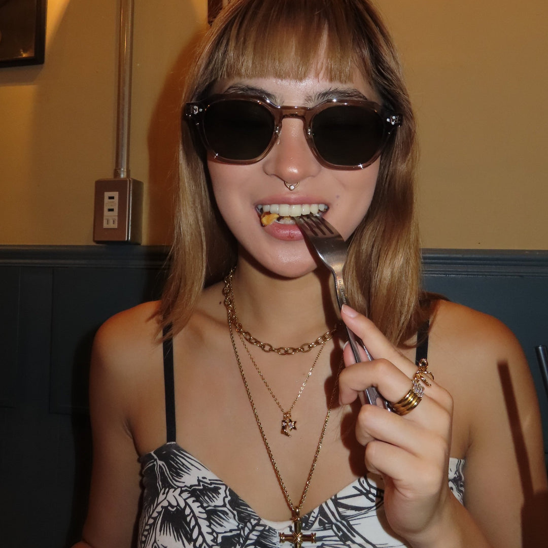 Star boots necklace - 𝐇𝐨𝐧𝐞𝐲 𝐁𝐮𝐭𝐭𝐞𝐫 𝐍𝐢𝐧𝐞