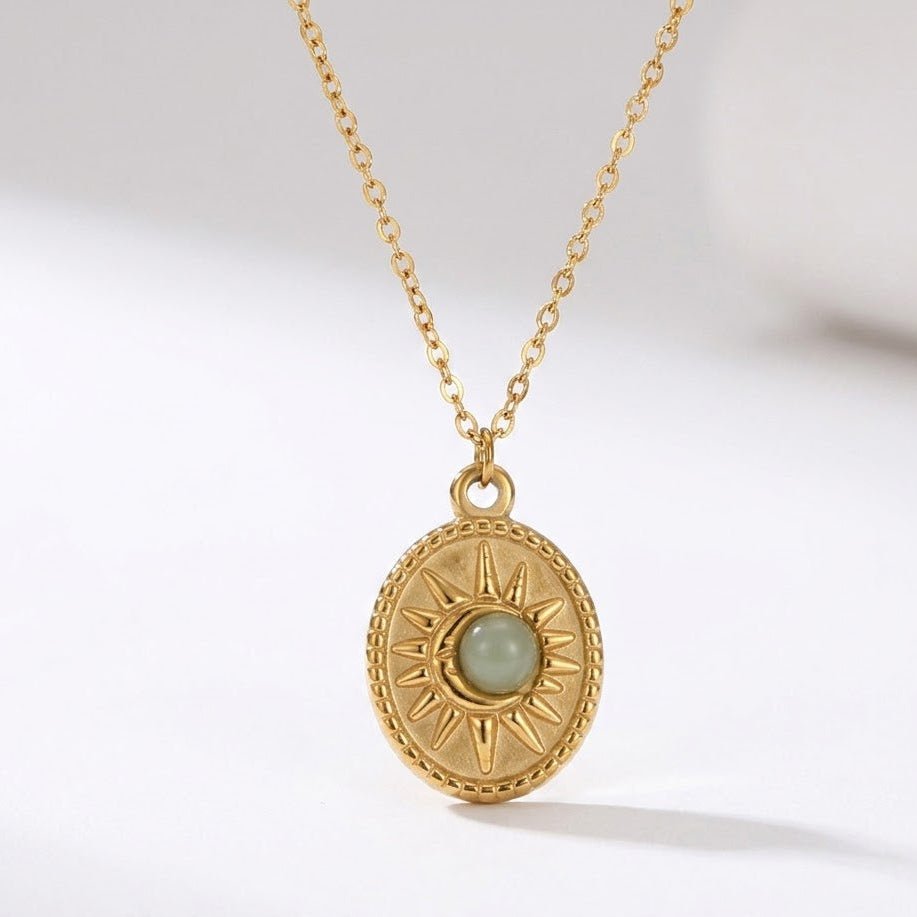 Sun blessing necklace - 𝐇𝐨𝐧𝐞𝐲 𝐁𝐮𝐭𝐭𝐞𝐫 𝐍𝐢𝐧𝐞