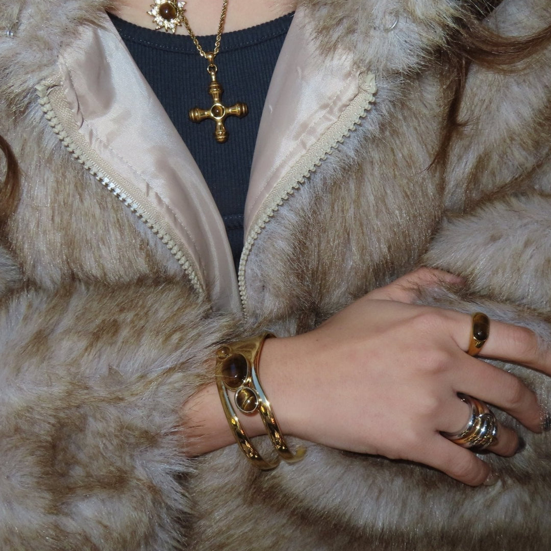 【ブレスレット】Tiger bangle - 𝐇𝐨𝐧𝐞𝐲 𝐁𝐮𝐭𝐭𝐞𝐫 𝐍𝐢𝐧𝐞