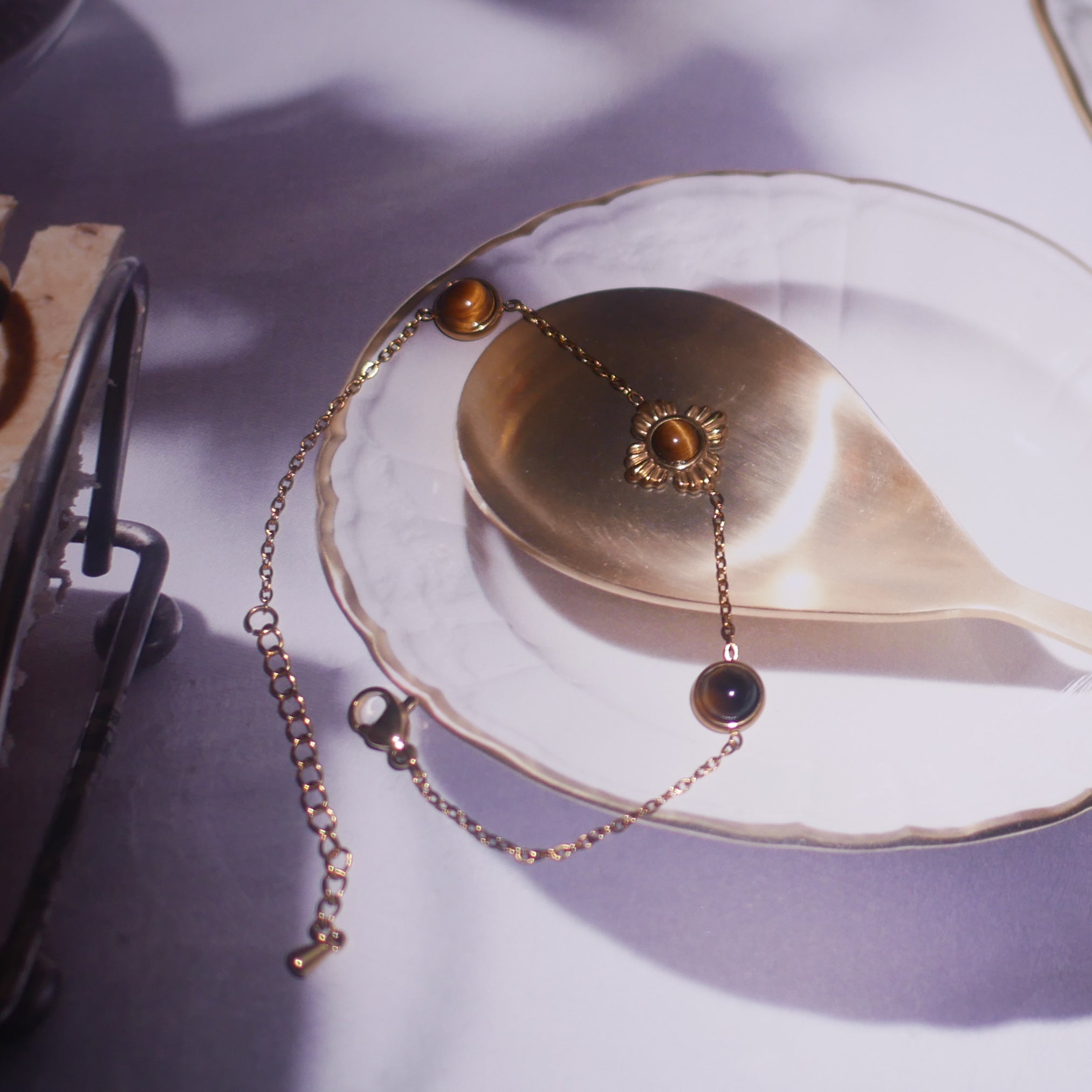 【ブレスレット】Tiger bracelet - 𝐇𝐨𝐧𝐞𝐲 𝐁𝐮𝐭𝐭𝐞𝐫 𝐍𝐢𝐧𝐞