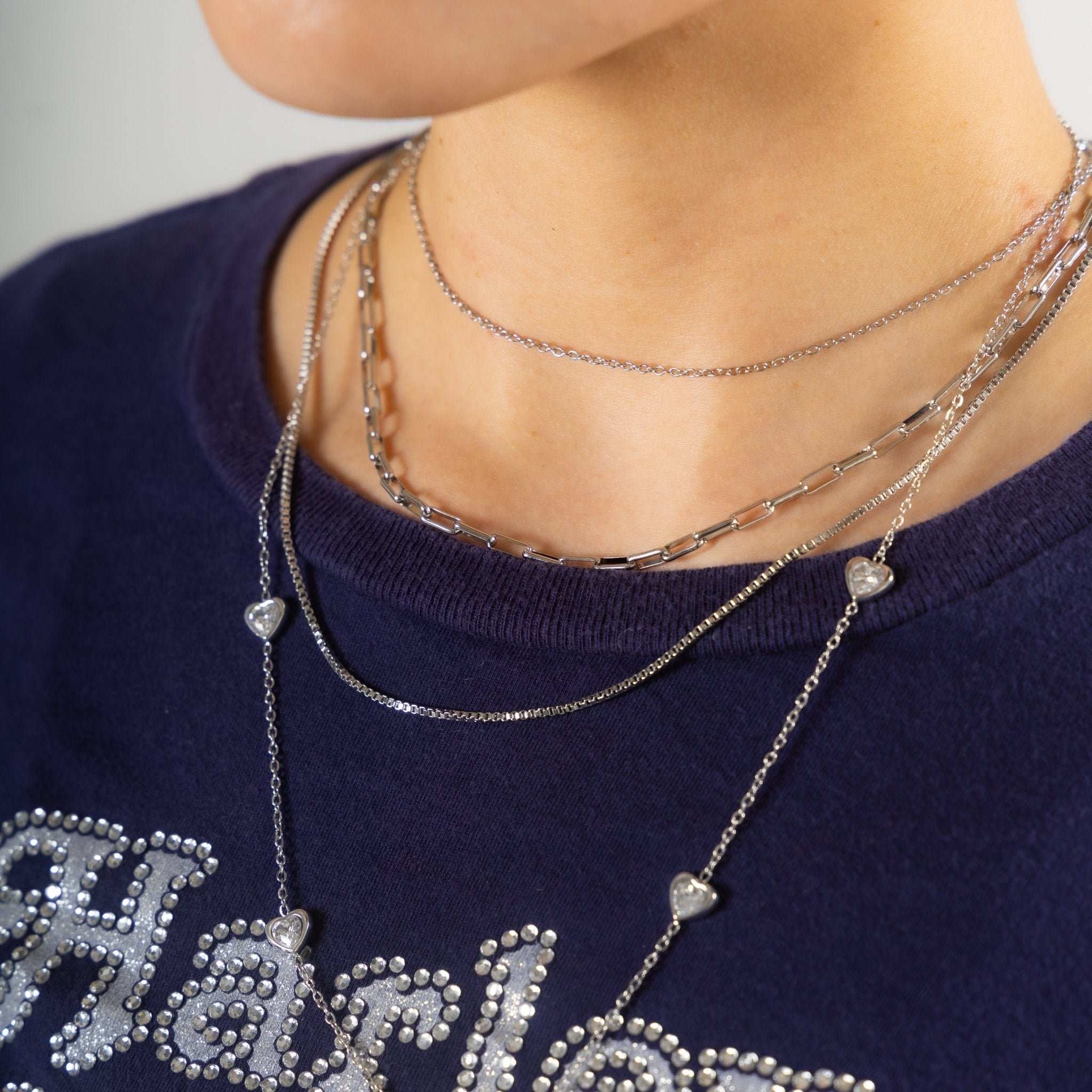 Triple layer necklace - 𝐇𝐨𝐧𝐞𝐲 𝐁𝐮𝐭𝐭𝐞𝐫 𝐍𝐢𝐧𝐞
