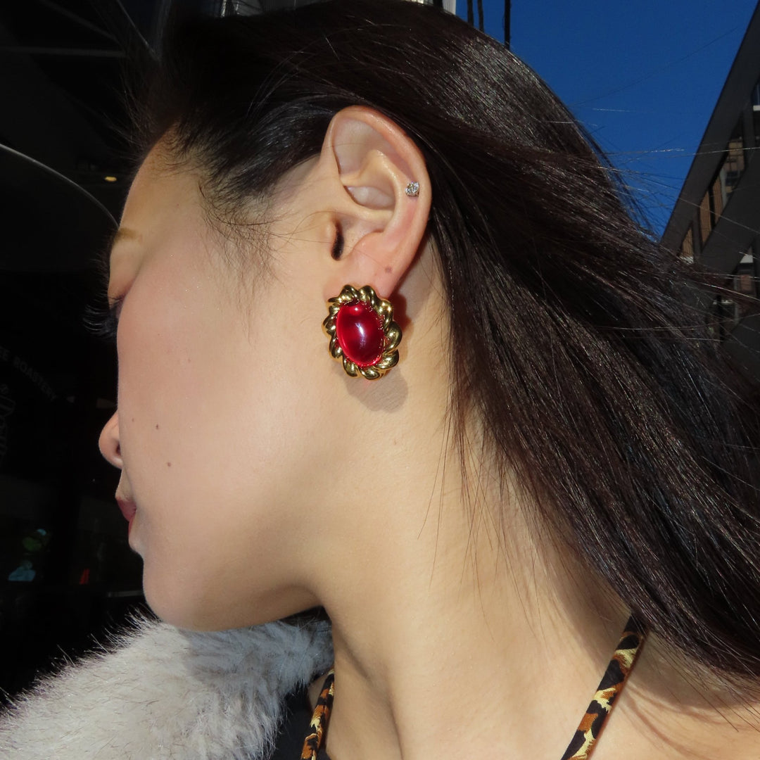 【ピアス】Twist love pierce - 𝐇𝐨𝐧𝐞𝐲 𝐁𝐮𝐭𝐭𝐞𝐫 𝐍𝐢𝐧𝐞