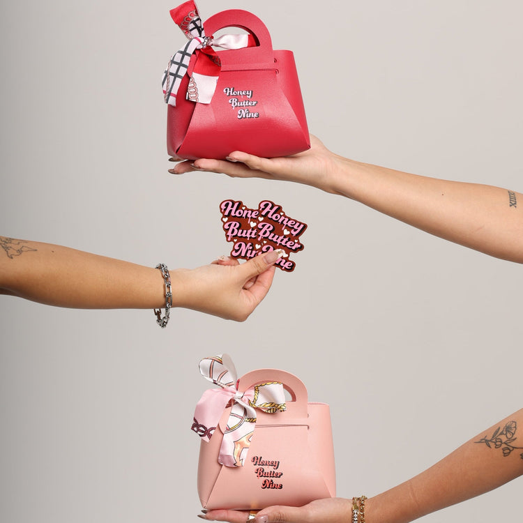 Valentine Gift BOX - 𝐇𝐨𝐧𝐞𝐲 𝐁𝐮𝐭𝐭𝐞𝐫 𝐍𝐢𝐧𝐞