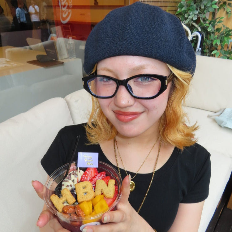 Venus glasses - 𝐇𝐨𝐧𝐞𝐲 𝐁𝐮𝐭𝐭𝐞𝐫 𝐍𝐢𝐧𝐞