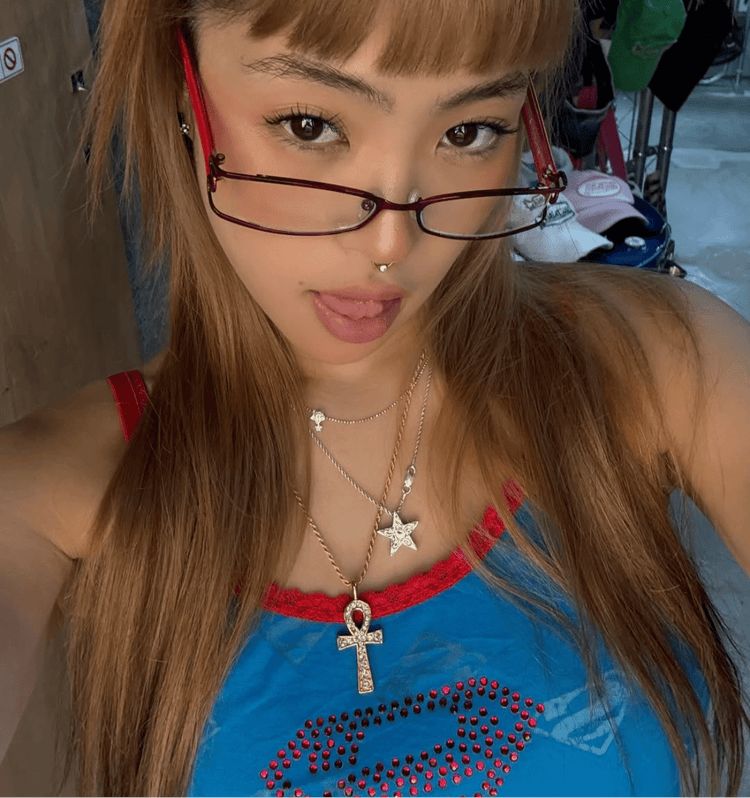 Venus necklace - 𝐇𝐨𝐧𝐞𝐲 𝐁𝐮𝐭𝐭𝐞𝐫 𝐍𝐢𝐧𝐞