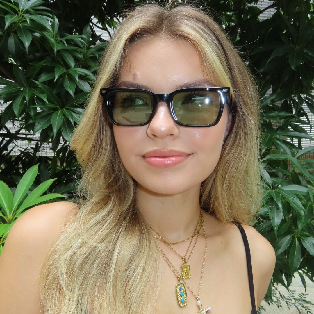 Vert green sunglasses - 𝐇𝐨𝐧𝐞𝐲 𝐁𝐮𝐭𝐭𝐞𝐫 𝐍𝐢𝐧𝐞