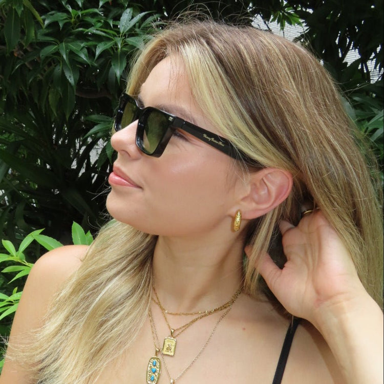 Vert green sunglasses - 𝐇𝐨𝐧𝐞𝐲 𝐁𝐮𝐭𝐭𝐞𝐫 𝐍𝐢𝐧𝐞
