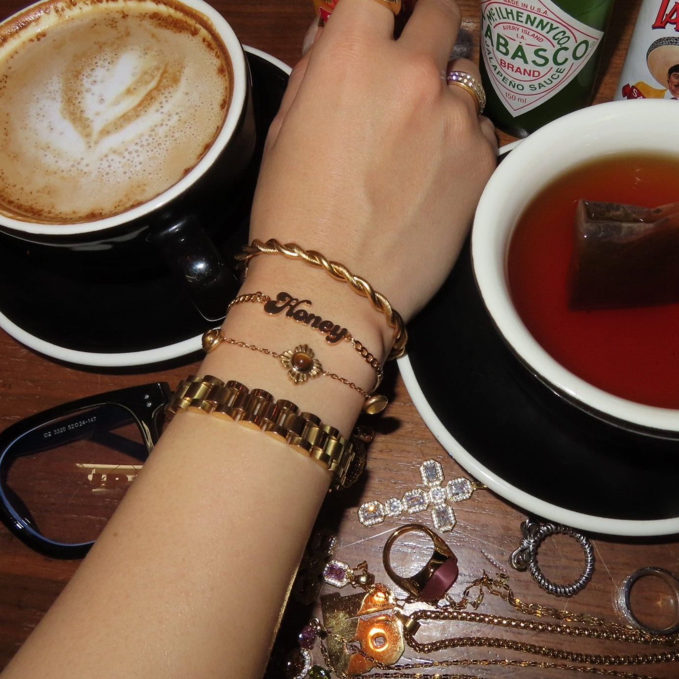 【ブレスレット】Watch bracelet - 𝐇𝐨𝐧𝐞𝐲 𝐁𝐮𝐭𝐭𝐞𝐫 𝐍𝐢𝐧𝐞