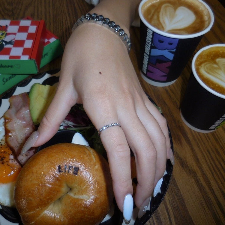 【ブレスレット】Watch silver bracelet - 𝐇𝐨𝐧𝐞𝐲 𝐁𝐮𝐭𝐭𝐞𝐫 𝐍𝐢𝐧𝐞