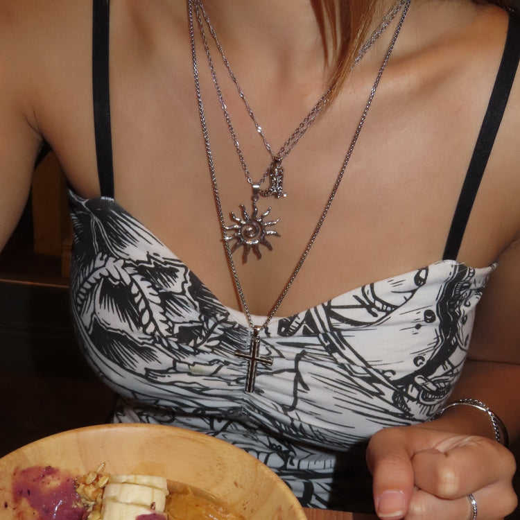 Western boots necklace - 𝐇𝐨𝐧𝐞𝐲 𝐁𝐮𝐭𝐭𝐞𝐫 𝐍𝐢𝐧𝐞