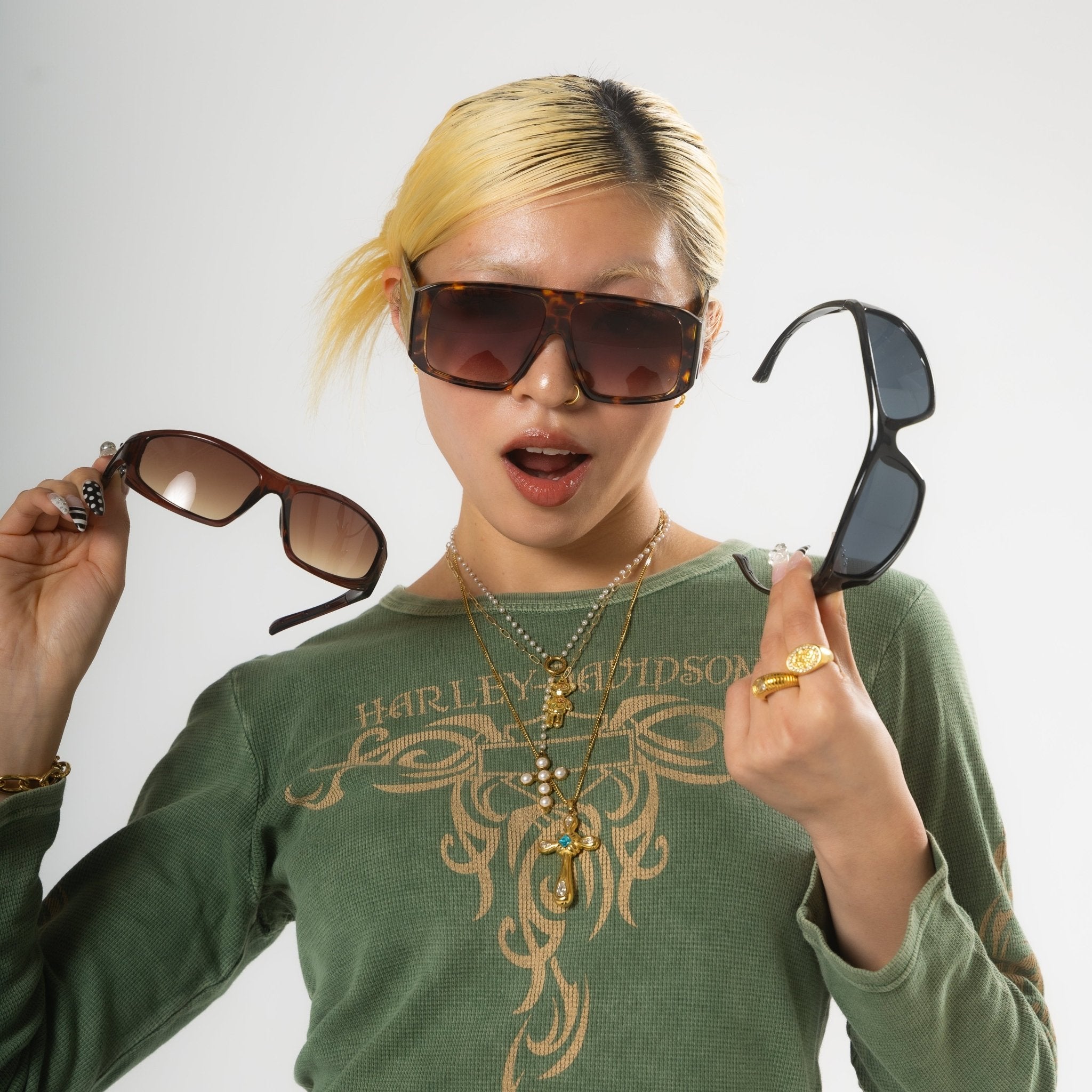 Wide vol sunglasses - 𝐇𝐨𝐧𝐞𝐲 𝐁𝐮𝐭𝐭𝐞𝐫 𝐍𝐢𝐧𝐞