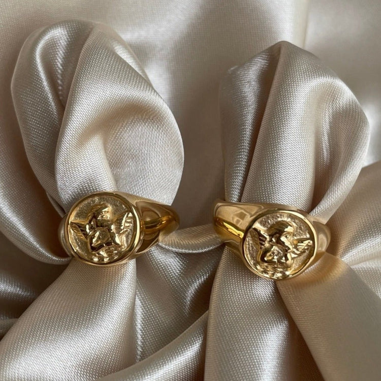 Angel ring - 𝐇𝐨𝐧𝐞𝐲 𝐁𝐮𝐭𝐭𝐞𝐫 𝐍𝐢𝐧𝐞