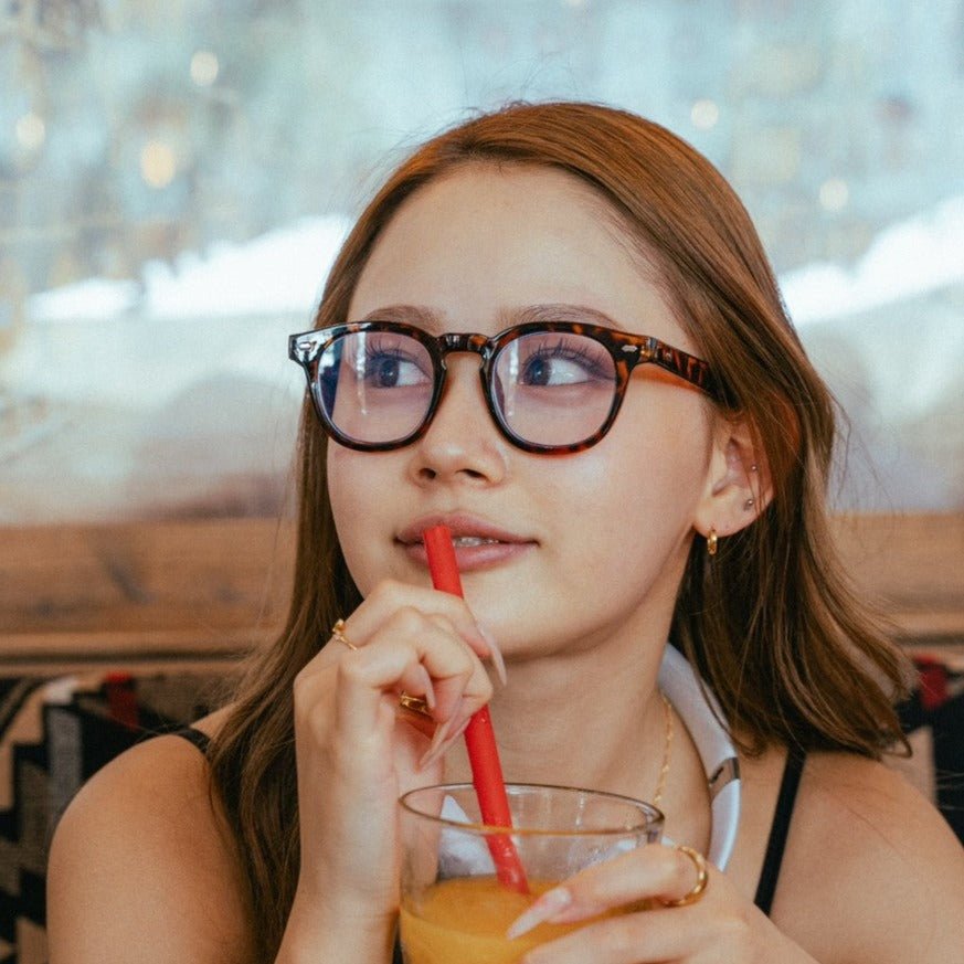 Basic glasses (ﾌﾞﾙｰﾗｲﾄｶｯﾄ付) - 𝐇𝐨𝐧𝐞𝐲 𝐁𝐮𝐭𝐭𝐞𝐫 𝐍𝐢𝐧𝐞