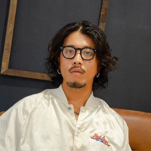 Basic glasses (ﾌﾞﾙｰﾗｲﾄｶｯﾄ付) - 𝐇𝐨𝐧𝐞𝐲 𝐁𝐮𝐭𝐭𝐞𝐫 𝐍𝐢𝐧𝐞