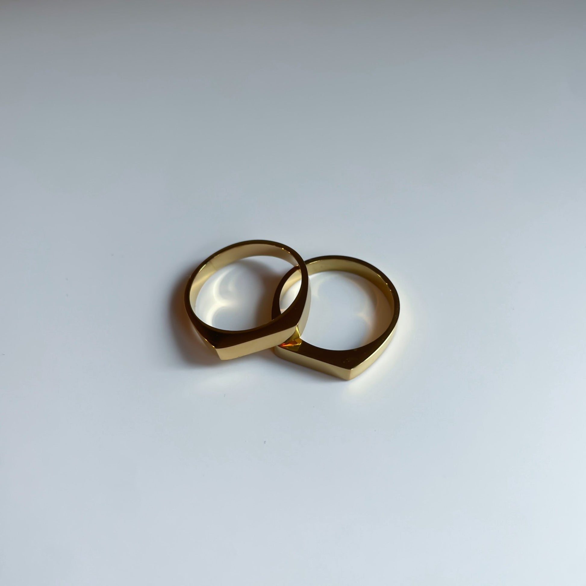 Birth custom ring(２セット) - 𝐇𝐨𝐧𝐞𝐲 𝐁𝐮𝐭𝐭𝐞𝐫 𝐍𝐢𝐧𝐞