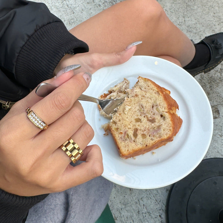 Chain casual ring - 𝐇𝐨𝐧𝐞𝐲 𝐁𝐮𝐭𝐭𝐞𝐫 𝐍𝐢𝐧𝐞