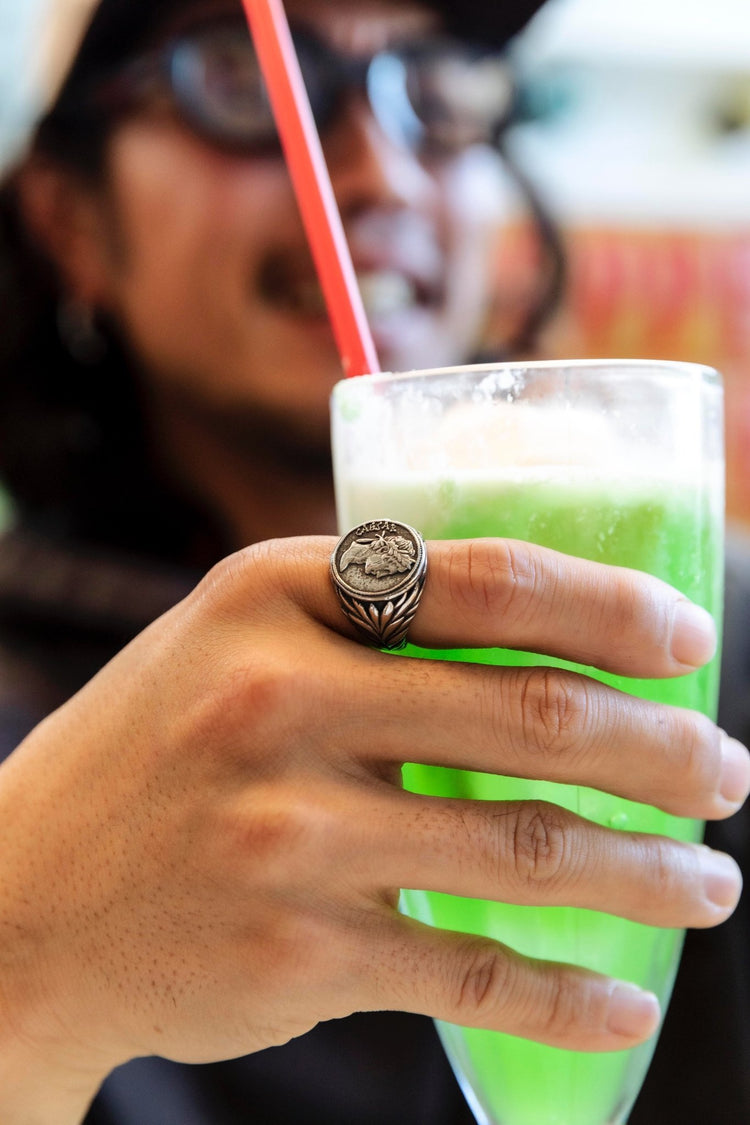 Coin vintage ring (メンズ) - 𝐇𝐨𝐧𝐞𝐲 𝐁𝐮𝐭𝐭𝐞𝐫 𝐍𝐢𝐧𝐞