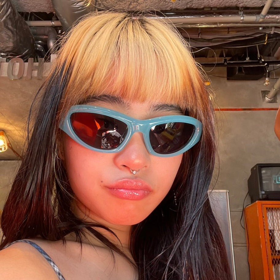 Color butterfly sunglasses - 𝐇𝐨𝐧𝐞𝐲 𝐁𝐮𝐭𝐭𝐞𝐫 𝐍𝐢𝐧𝐞