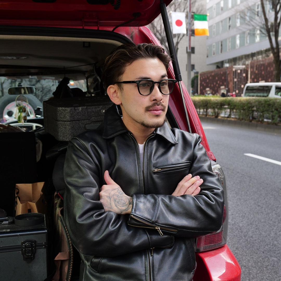 Dark green sunglasses - 𝐇𝐨𝐧𝐞𝐲 𝐁𝐮𝐭𝐭𝐞𝐫 𝐍𝐢𝐧𝐞