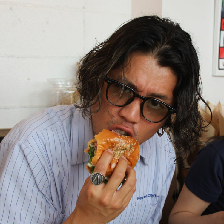 Dark green sunglasses - 𝐇𝐨𝐧𝐞𝐲 𝐁𝐮𝐭𝐭𝐞𝐫 𝐍𝐢𝐧𝐞